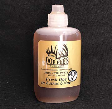 Buck Baits Synthetic Doe In Heat Deer Urine Scent 4 oz. 