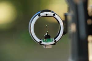3pin - North American Bow Hunter Black Gold MODD three .015 vertical sight pins inside 1.75-inch housing